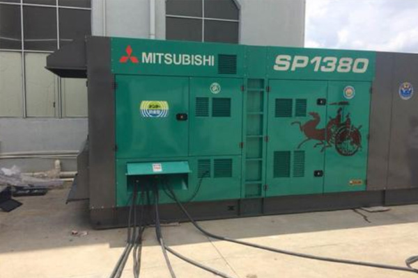 徽州为什么有些柴油发电机组的输出电压可以调节？