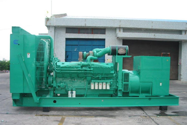 徽州工厂发电机应急发电时如何更准确地检查发电机状态？