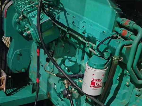 徽州如何确定新的发电机组控制系统是否与原系统兼容？